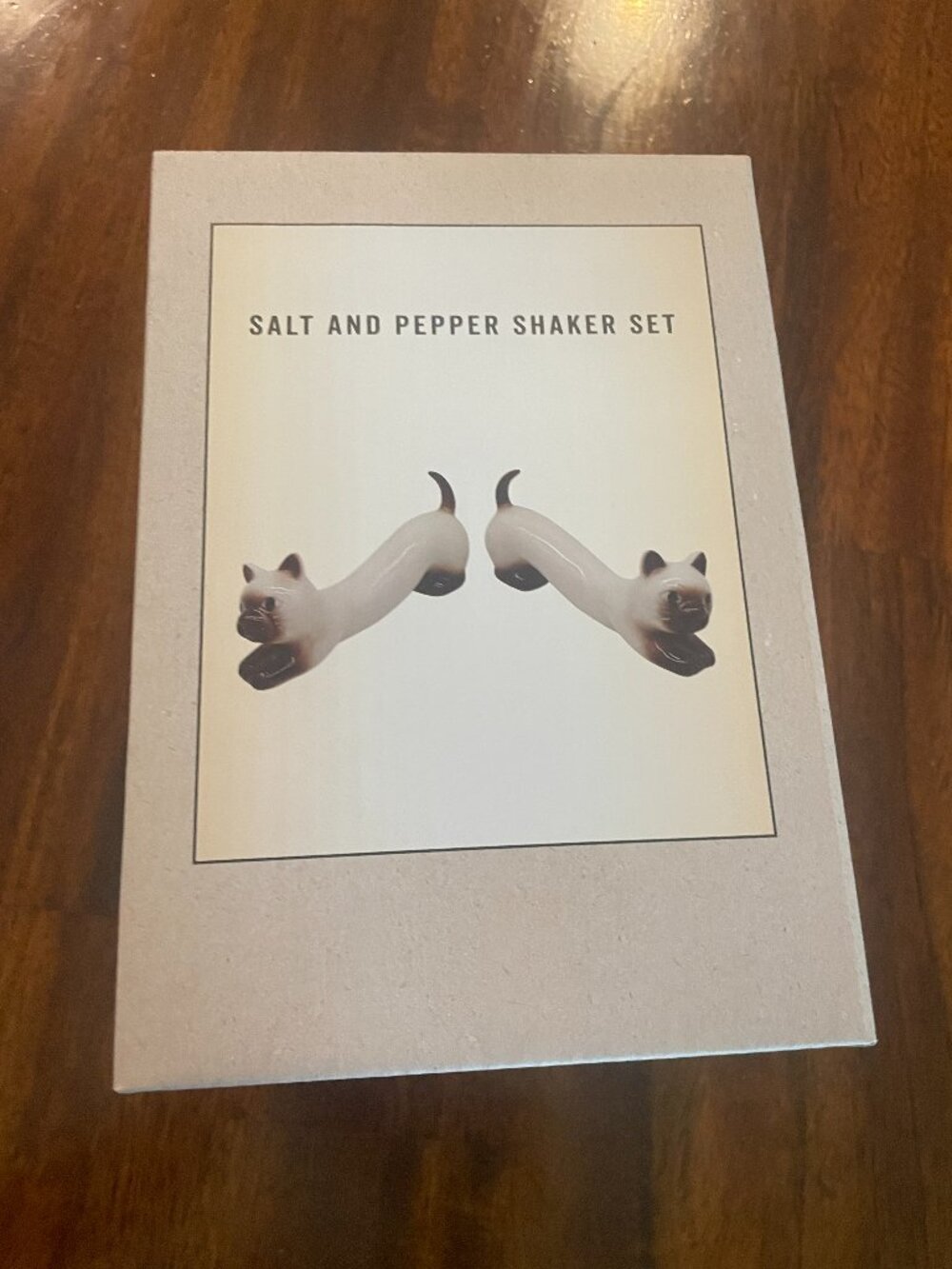 NIB! Cracker Barrel Long Siamese Cats Salt Pepper Shaker Set Ceramic!